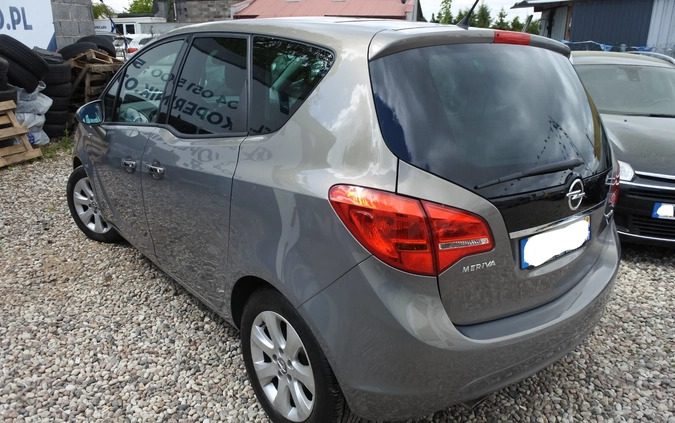 Opel Meriva cena 27900 przebieg: 117000, rok produkcji 2012 z Białystok małe 326